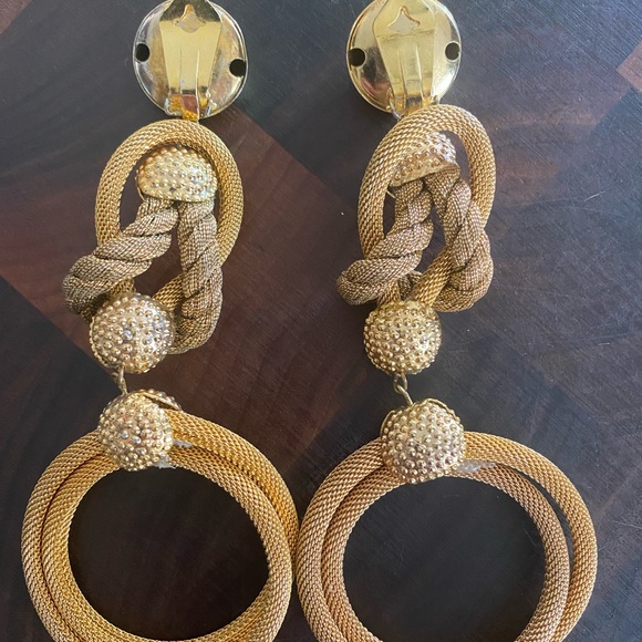 Jewelry - Picture 2 of 2